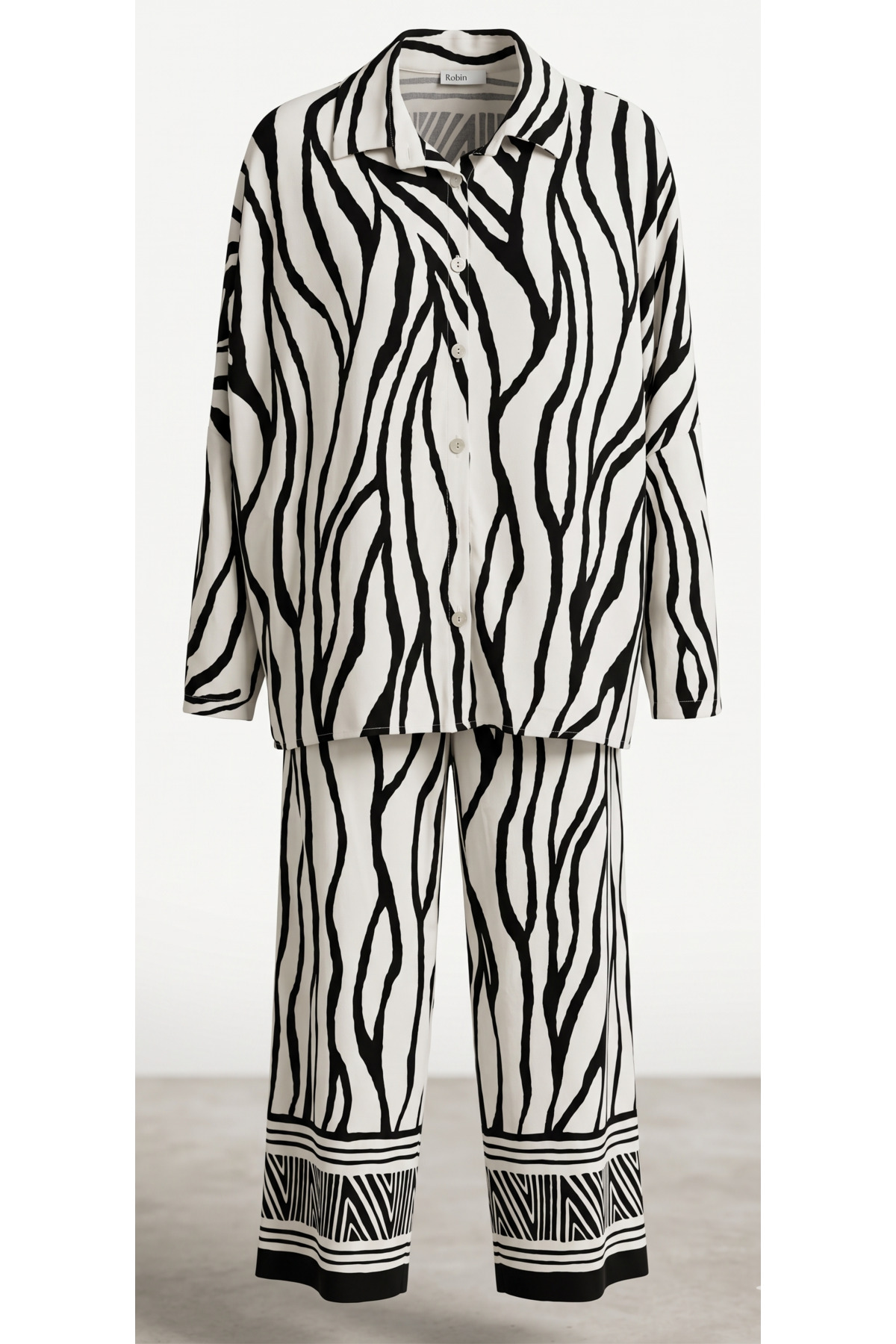 Zebra Desen Oversize Gömlek Pantolon Takım – Siyah/Beyaz - Görsel 3