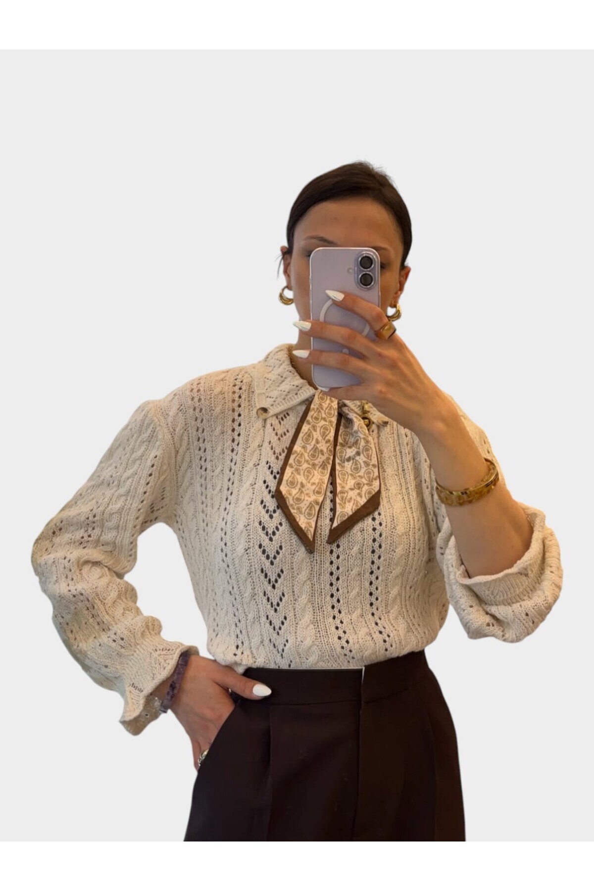 Vintage Dokulu Triko Gömlek – Fular Detaylı Premium Bluz