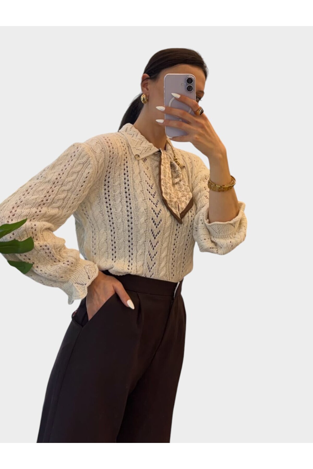 Vintage Dokulu Triko Gömlek – Fular Detaylı Premium Bluz - Görsel 2