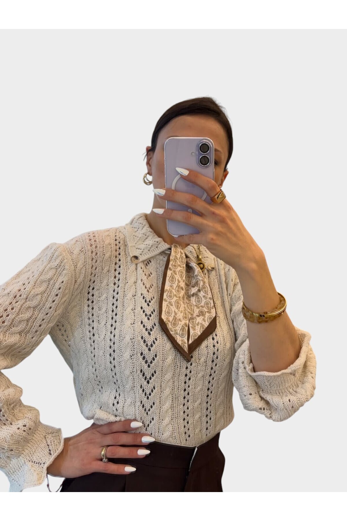 Vintage Dokulu Triko Gömlek – Fular Detaylı Premium Bluz - Görsel 3