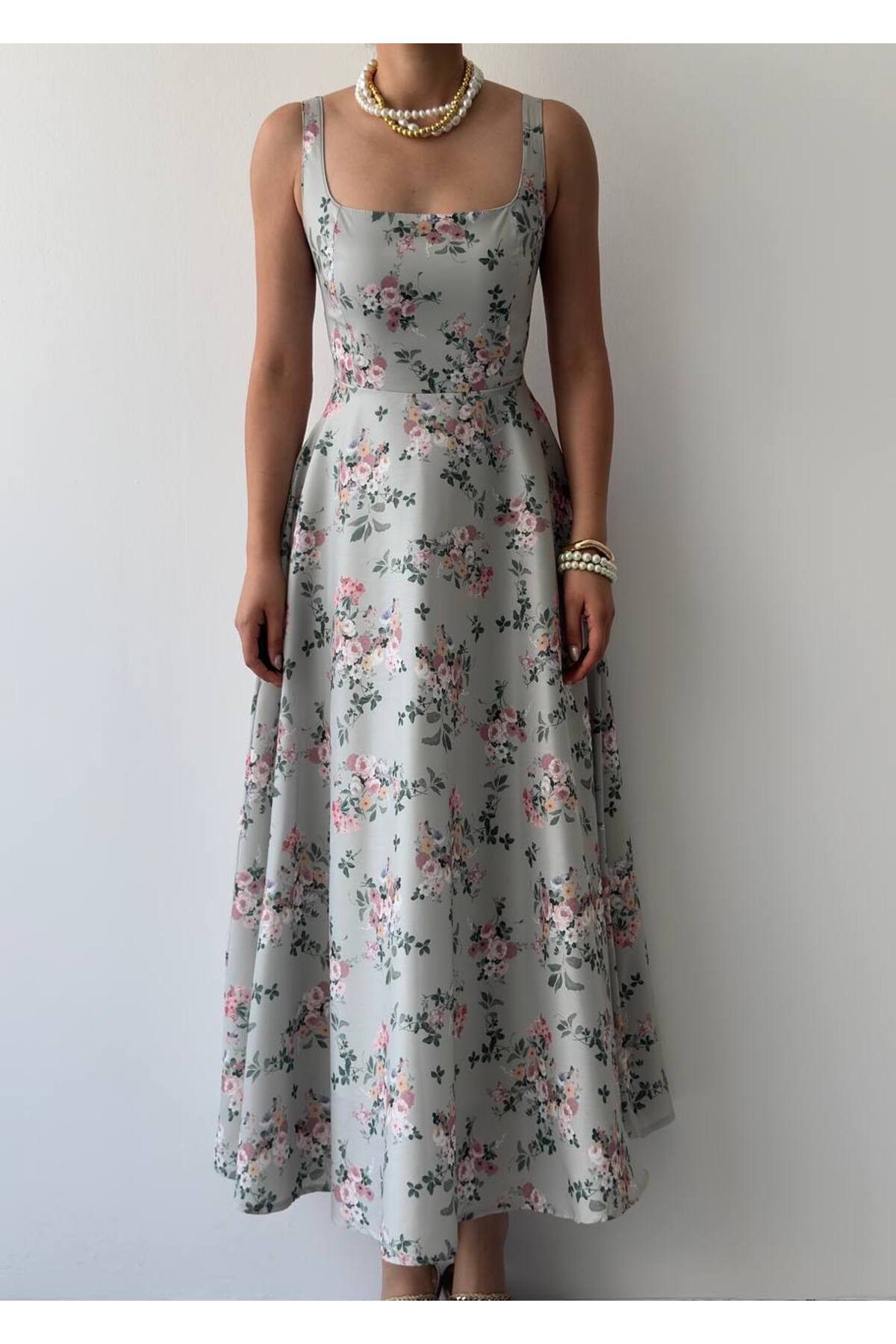 Mint Yeşili Çiçek Desenli Maxi Elbise - Görsel 6