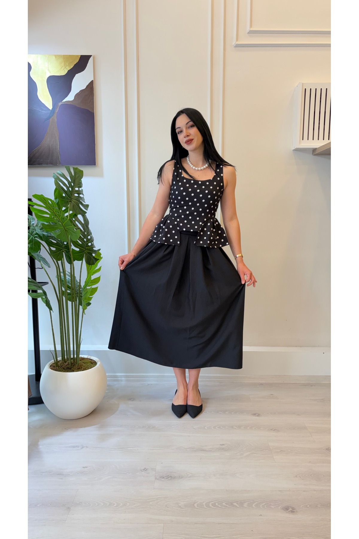 Zarif Peplum Kesim Puantiyeli Bluz - Görsel 3